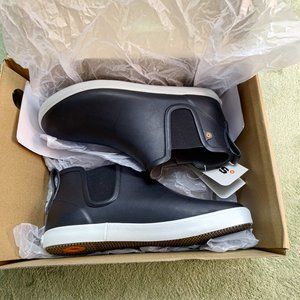 Bogs Women Kicker Chelsea Black Rain Winter Sneaker Boot Size 9